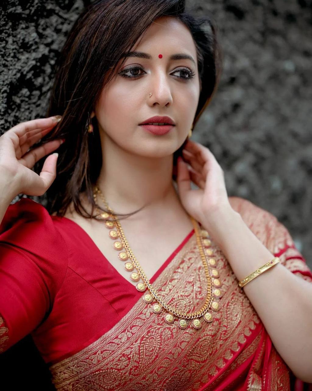Premium Red Banarasi Style Saree with Luxurious Golden Zari Weaving