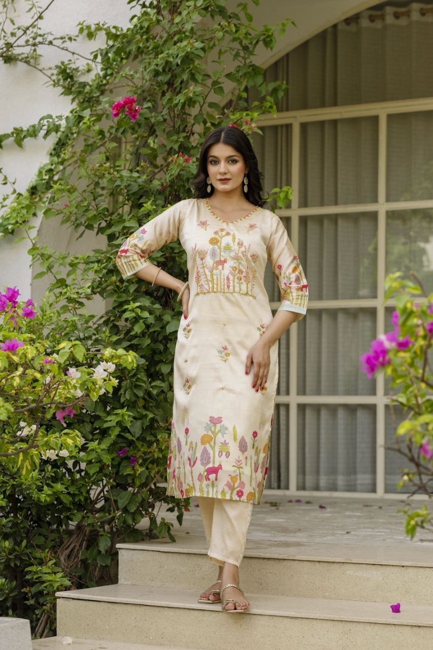 Elegant Ivory Floral Embroidered Kurta Set with Matching Dupatta