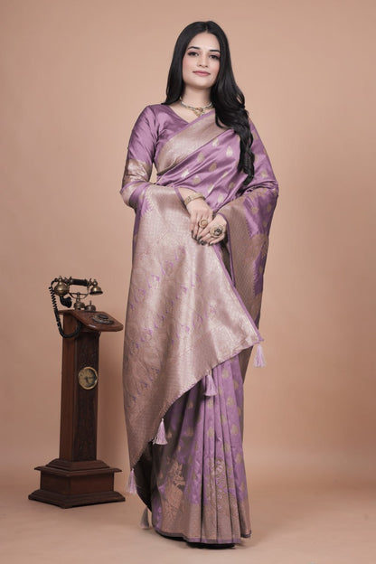 Elegent Lavender Banarasi Silk Saree with Golden Zari Weaving