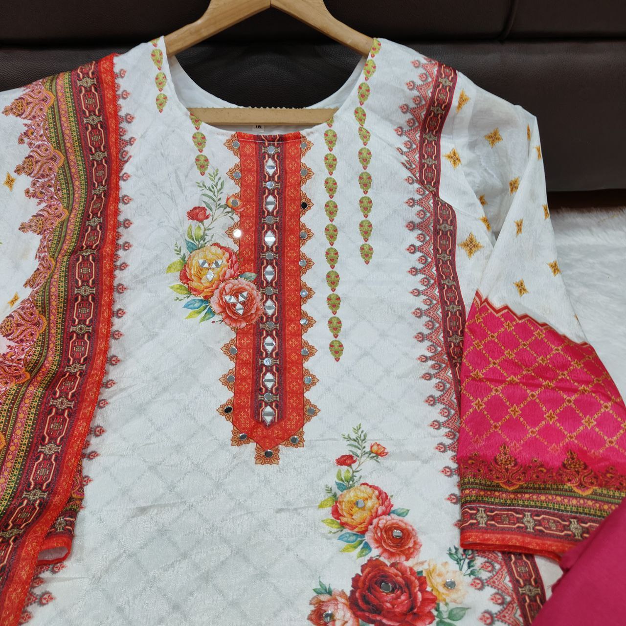 Elegant Women's White Floral Printed Kurta Pant & Dupatta Set