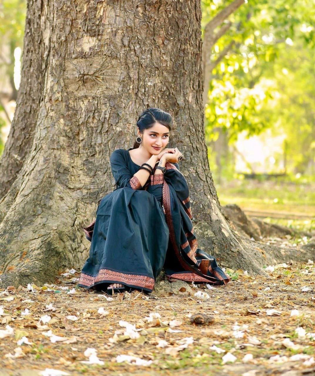 Elegant Jet Black Lichi Silk Saree with Rich Copper Zari Border for Women