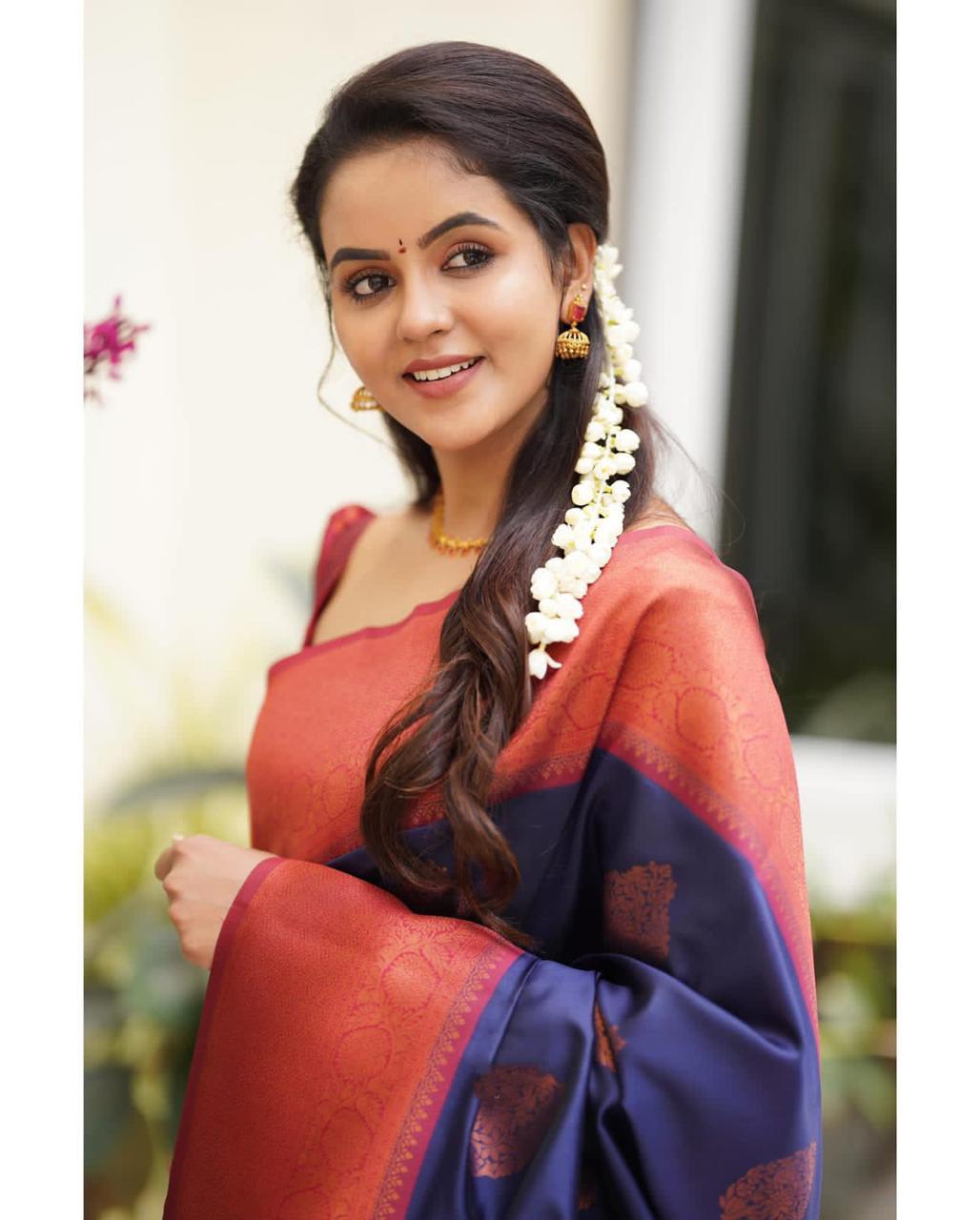 Beautiful Premium Contrast Border Traditional Soft Lichi Silk Saree