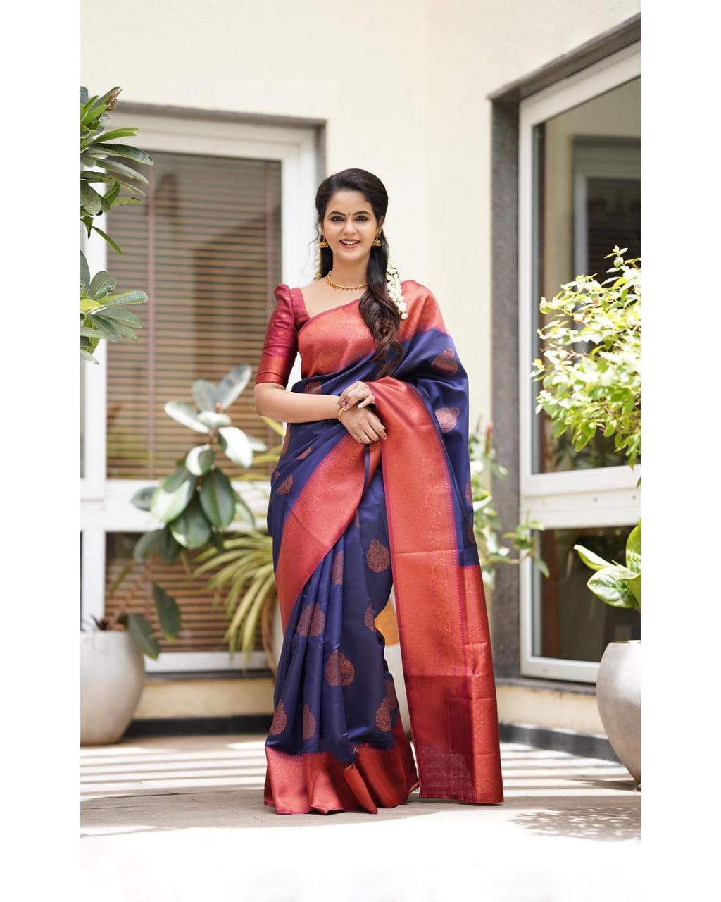 Beautiful Premium Contrast Border Traditional Soft Lichi Silk Saree