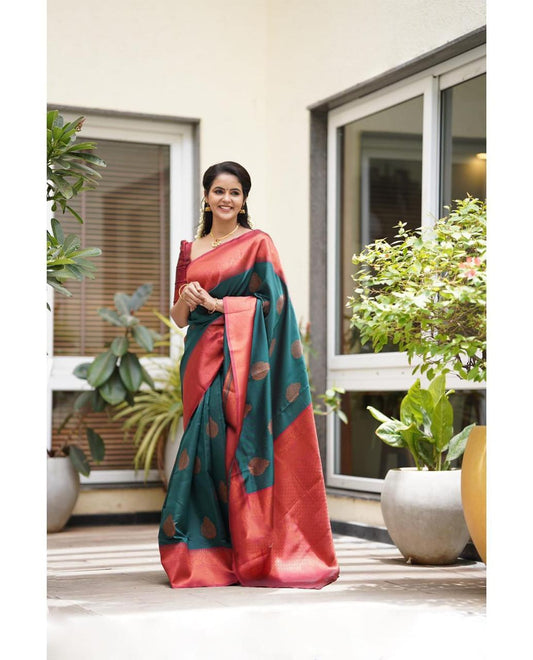 Trendy Women’s Rich Contrast Pallu Traditional Lichi Silk Saree