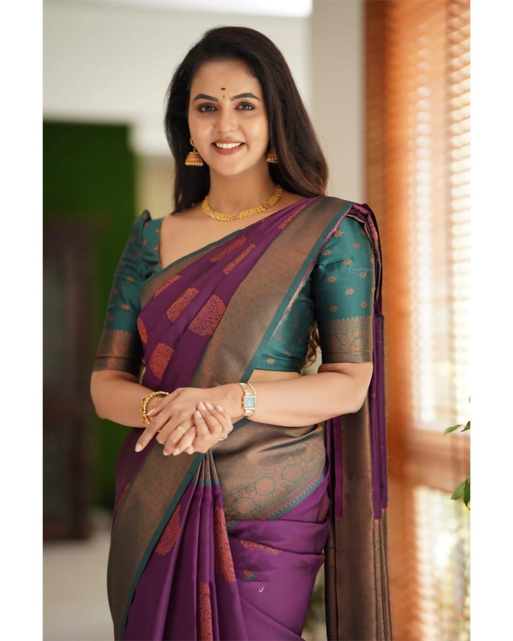 Amazing Royal Heritage Woven Soft Silk Saree with Rich Contrast Border