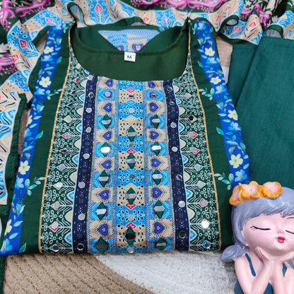 Premium Green Floral Printed Muslin Straight Suit Set with Matching Dupatta