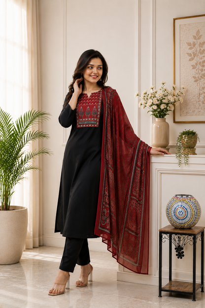 Stylish Women's Ethnic Kurta Pant Set for Festive & Casual Wear