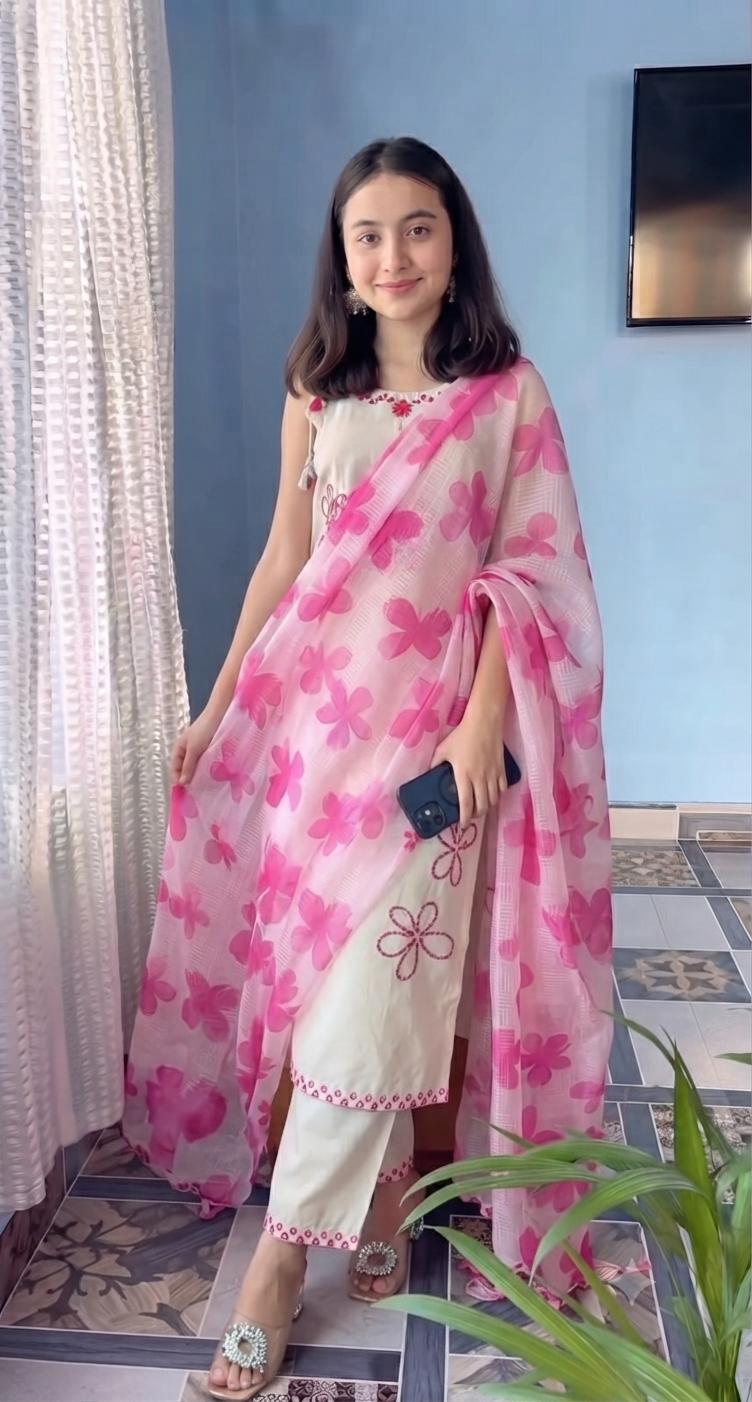 Elegant Off-White and Pink Floral Organza Kurti Set with Designer Dupatta