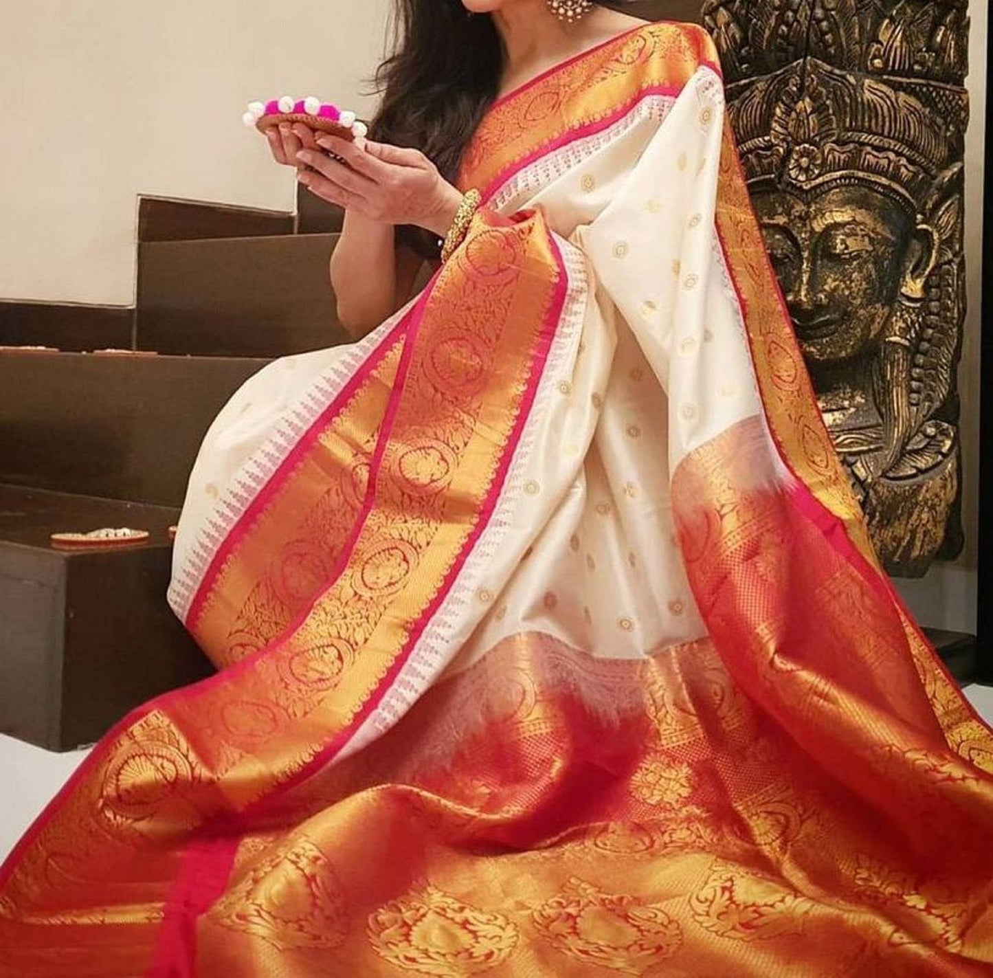 Majestic Royal Banarasi Style Zari Woven Soft Silk Saree
