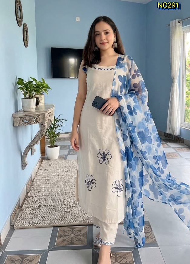 stylish & refreshing kurti set with beautiful floral print Dupatta Perfect for daily wear, office & casual outings 💙