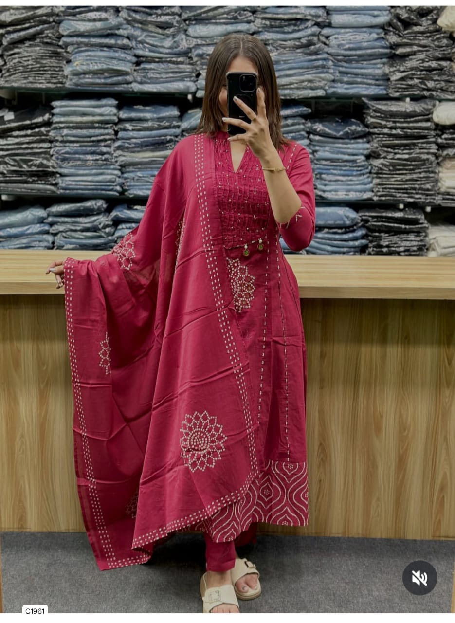 Stunning Fuchsia Pink Bandhani Print Ethnic Ensemble