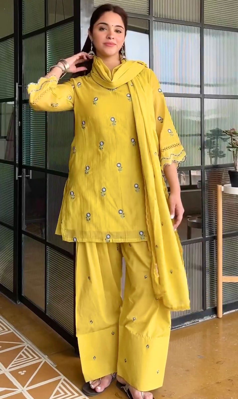 Đěsigner Party Wear Look Mul Chandheri & Farshi Palazzo With Dupatta set