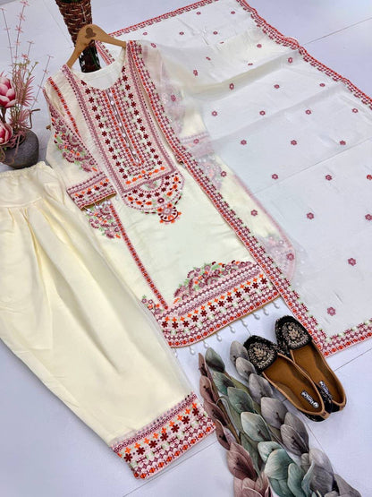 Ivory White Floral Embroidered Heavy Mal Chanderi Suit Set with Organza Dupatta