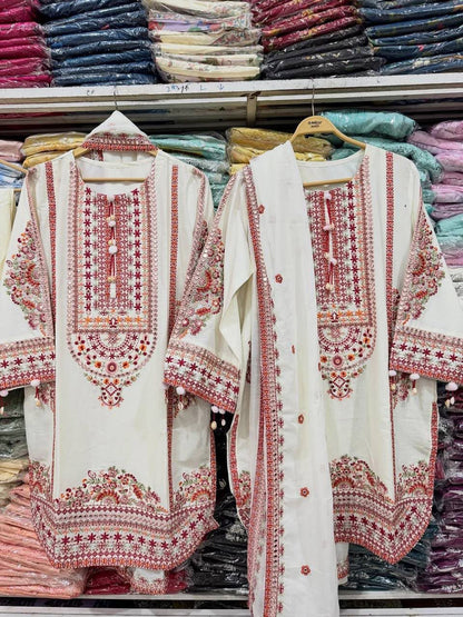 Ivory White Floral Embroidered Heavy Mal Chanderi Suit Set with Organza Dupatta