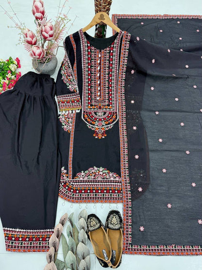 Midnight Black Floral Embroidered Heavy Mal Chanderi Suit Set with Organza Dupatta
