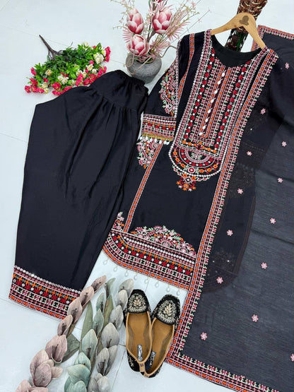 Midnight Black Floral Embroidered Heavy Mal Chanderi Suit Set with Organza Dupatta
