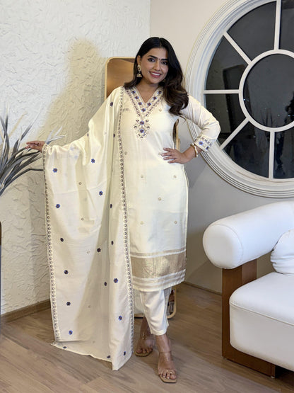 Trendy Embroidered Cotton Silk Kurta Set with Dupatta for Women