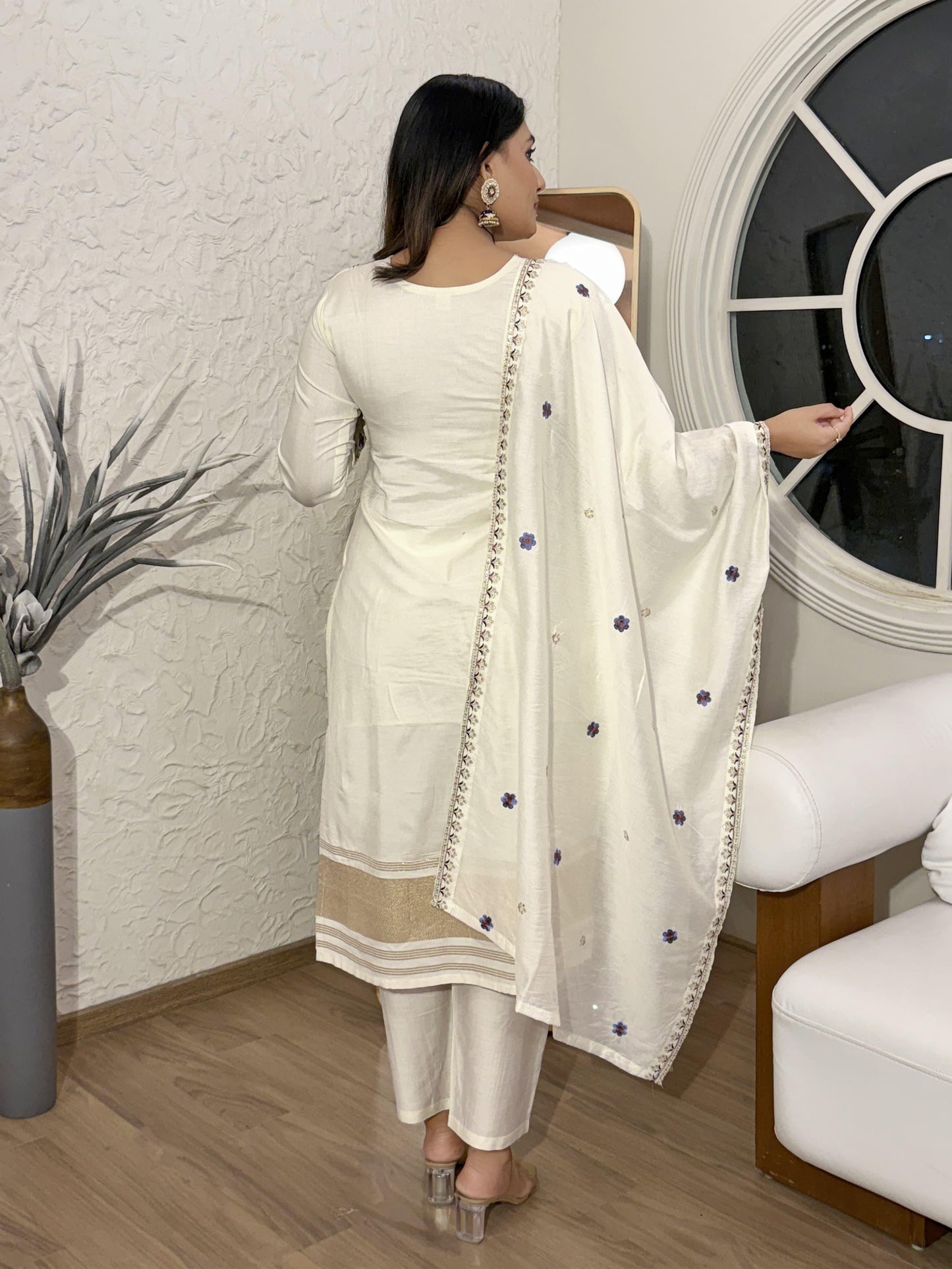 Trendy Embroidered Cotton Silk Kurta Set with Dupatta for Women