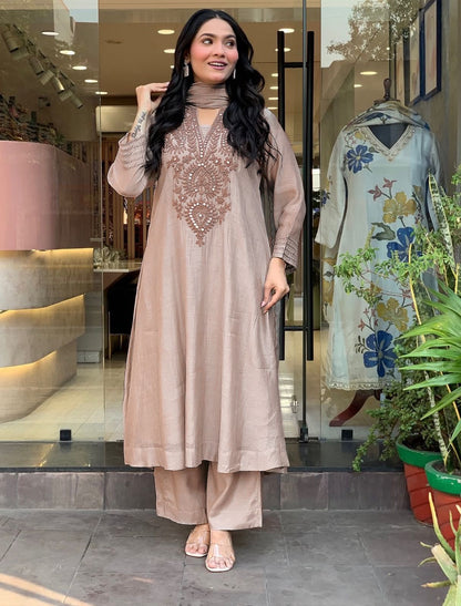 Dusty Rose Embroidered Kurta Pant Set with Matching Dupatta