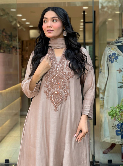 Dusty Rose Embroidered Kurta Pant Set with Matching Dupatta