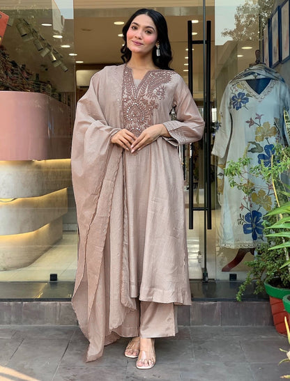 Dusty Rose Embroidered Kurta Pant Set with Matching Dupatta