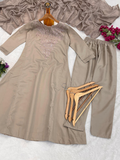 Dusty Rose Embroidered Kurta Pant Set with Matching Dupatta