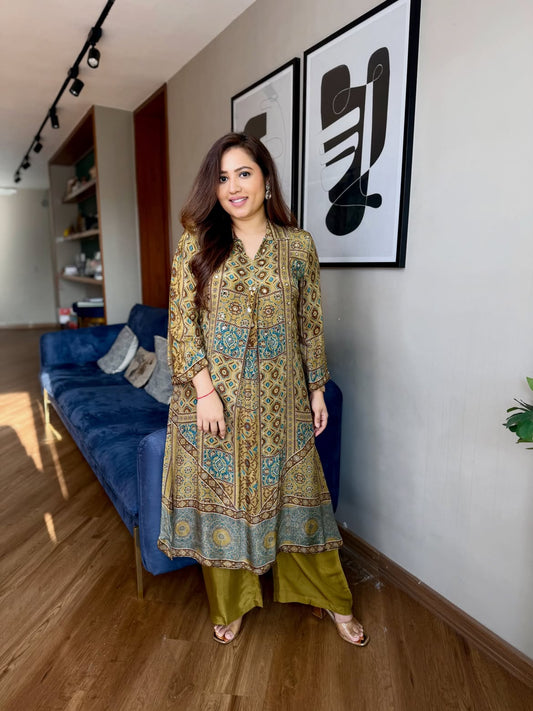 Graceful Olive Heritage Printed Kurta Set with Matching Pants