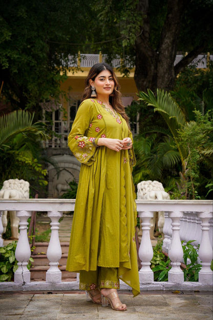 Mehendi Bloom Embroidered Flared Suit Set
