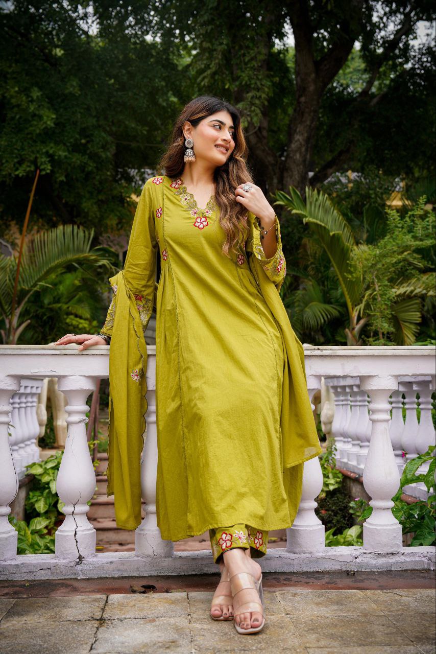 Mehendi Bloom Embroidered Flared Suit Set