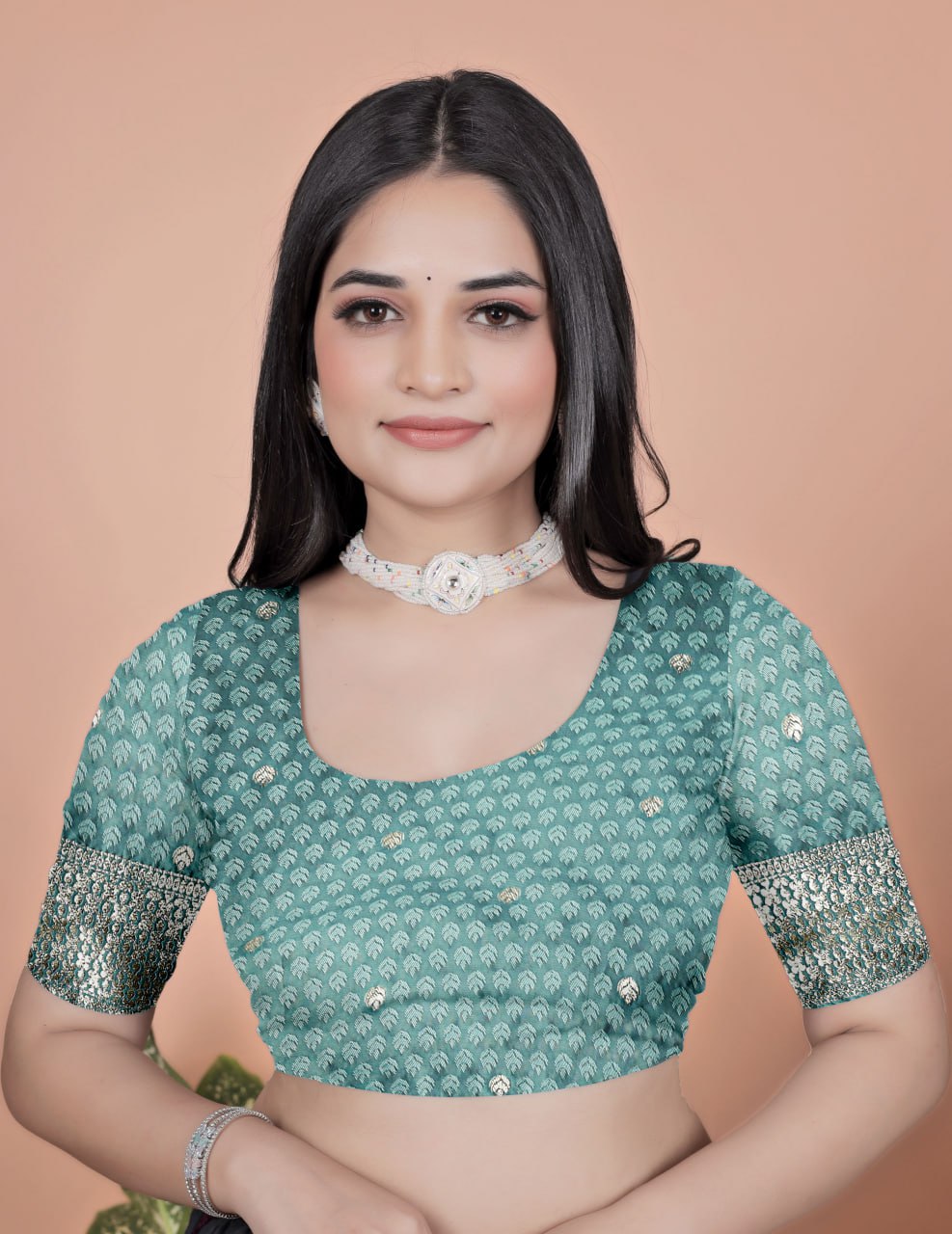 Elegant Rama Green Banarasi Silk Saree with Silver Geometric and Floral Zari Work