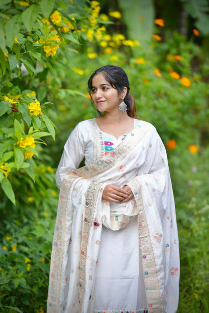 Pure Elegance White Embroidered Festival Wear Kurta Set