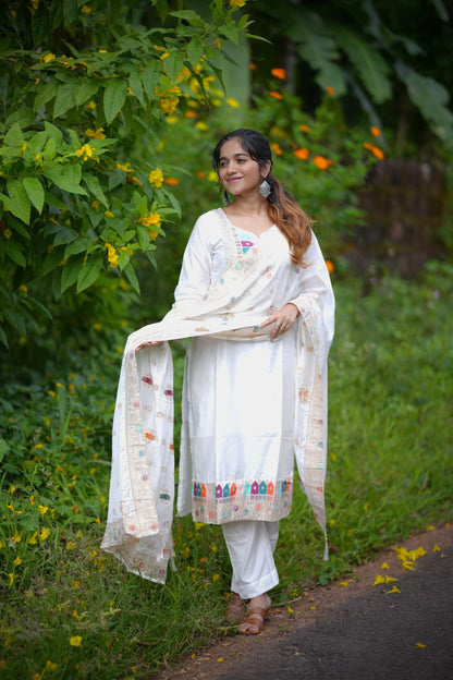 Pure Elegance White Embroidered Festival Wear Kurta Set