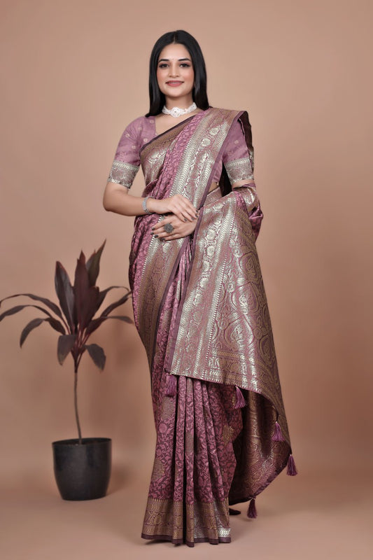 ❤️Dusty Rose Banarasi Silk Saree with Gold Zari Butti and Regal Pallu ❤️