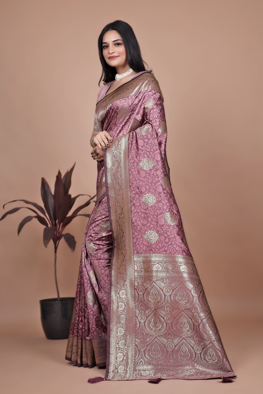 ❤️Dusty Rose Banarasi Silk Saree with Gold Zari Butti and Regal Pallu ❤️