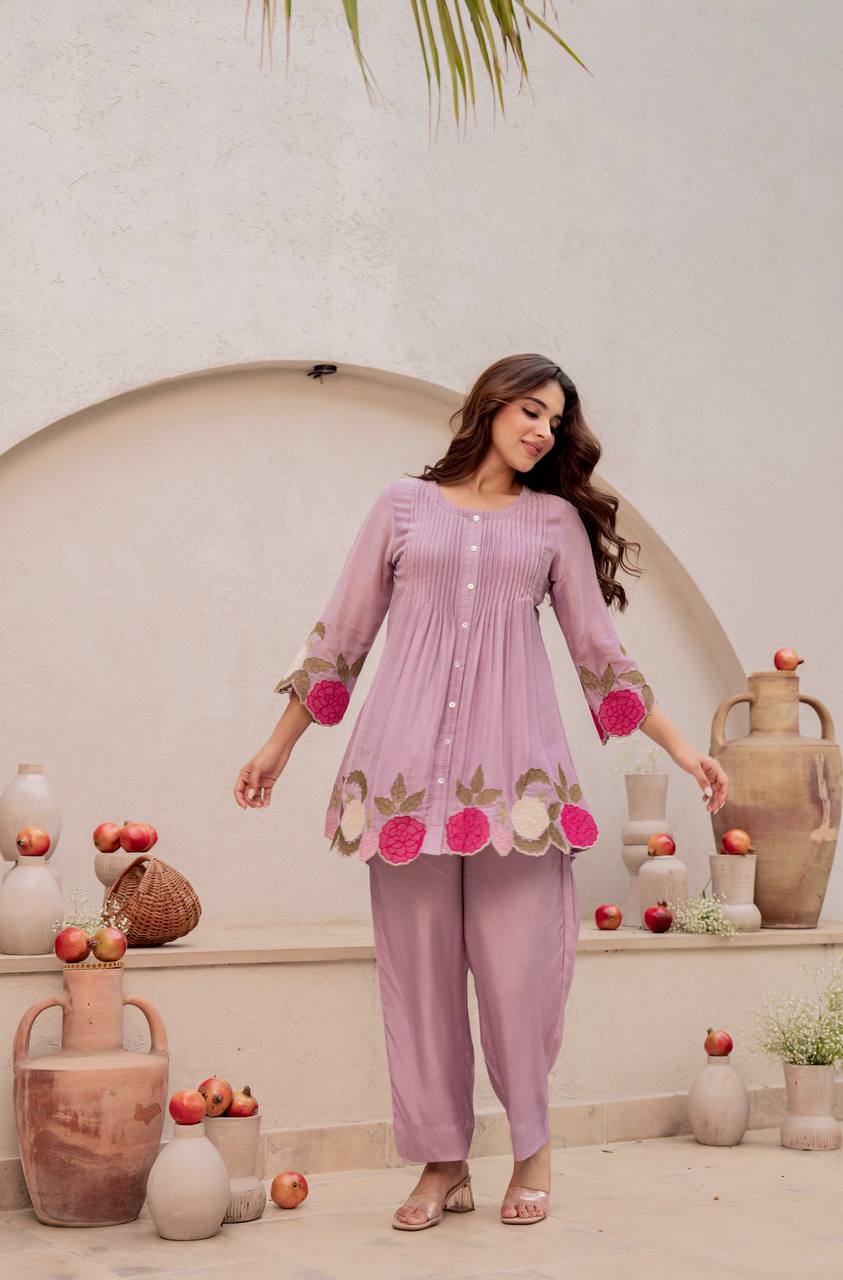 Dusty Mauve Floral Appliqué Kurta Pant Set