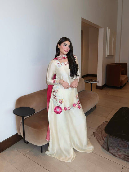 NEW ĐĚSIGNER PARTY WEAR TOP AND PLAZZO. WITH FANCY DUPPATA AND EMBROIDERY WORK