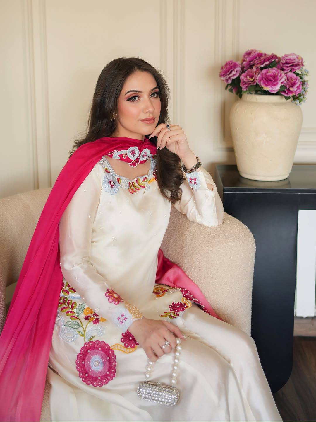 NEW ĐĚSIGNER PARTY WEAR TOP AND PLAZZO. WITH FANCY DUPPATA AND EMBROIDERY WORK