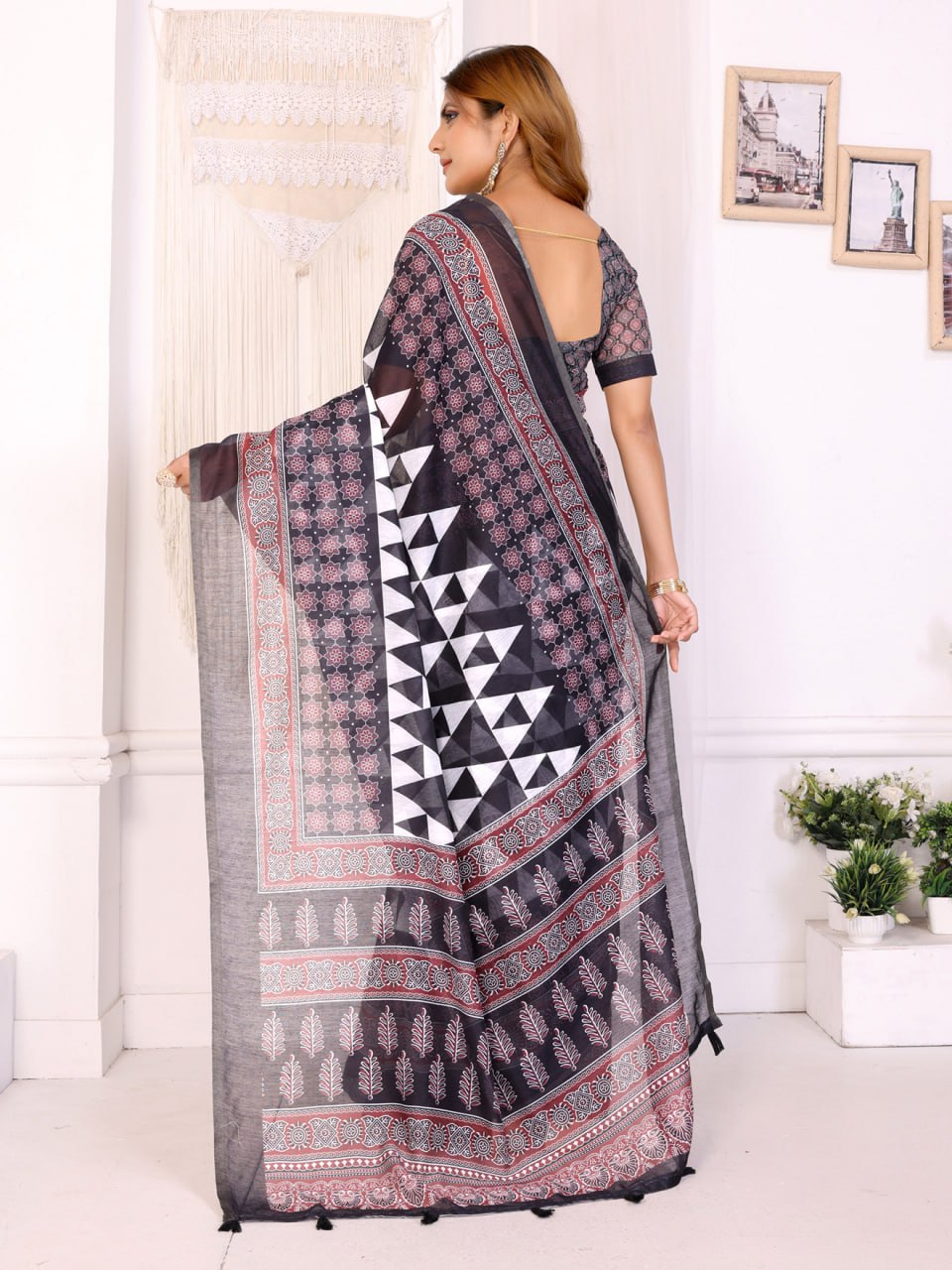 Magic Black & Maroon Geometric Printed Chanderi Saree