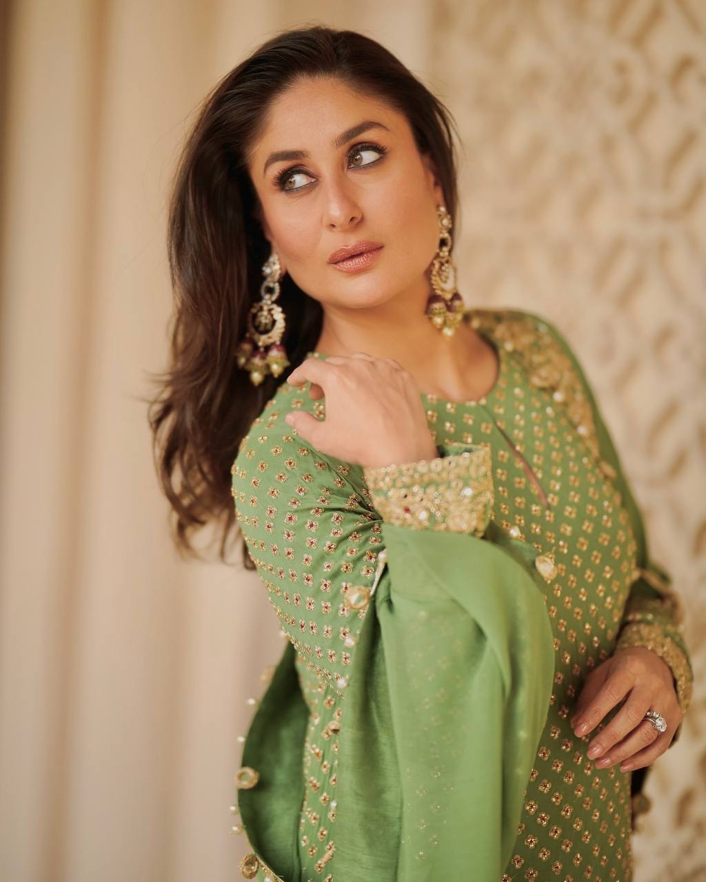 Elegant Green Embroidered Straight Suit Set