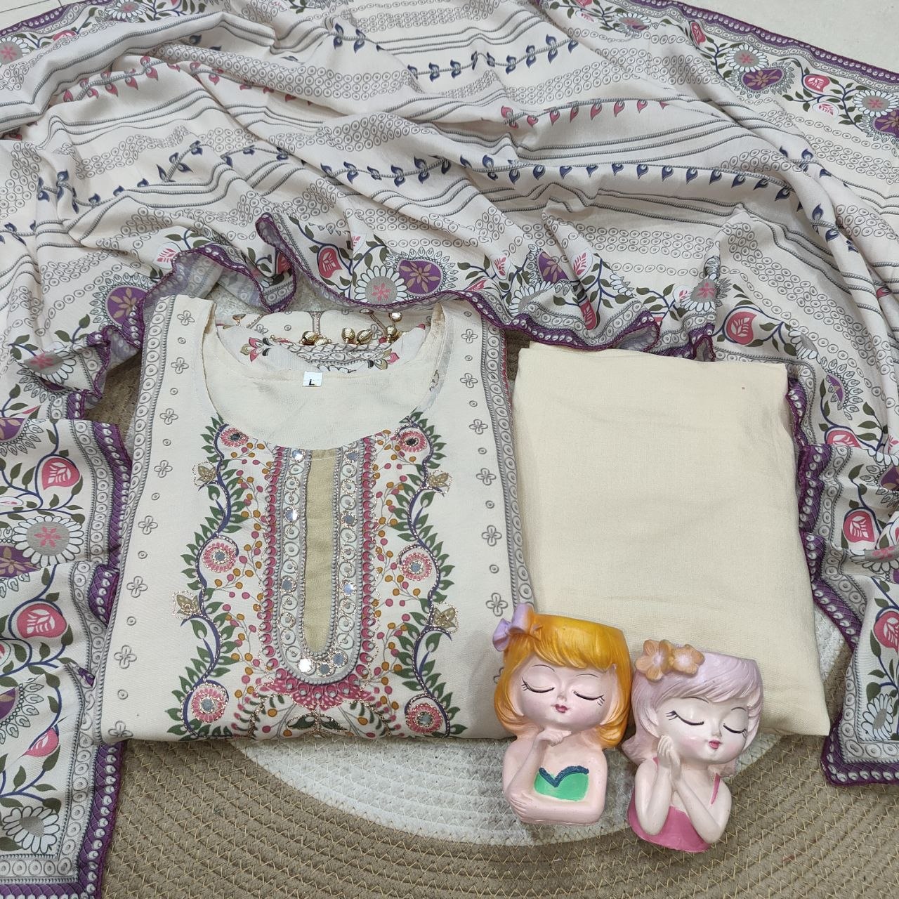 Graceful Ivory Floral Printed Premium Suit Set with Elegant Dupatta