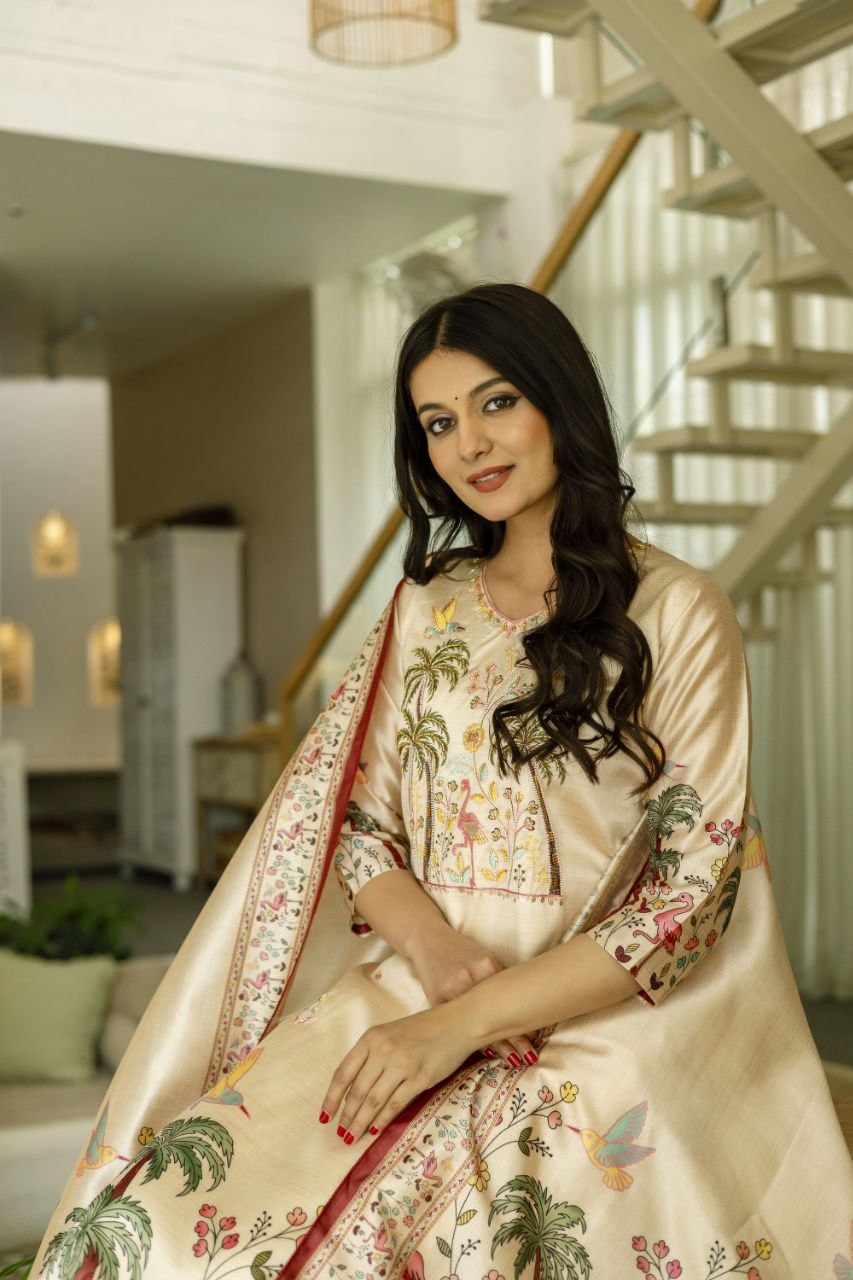 Graceful Beige Tropical Print Kurta Set with Contrast Dupatta