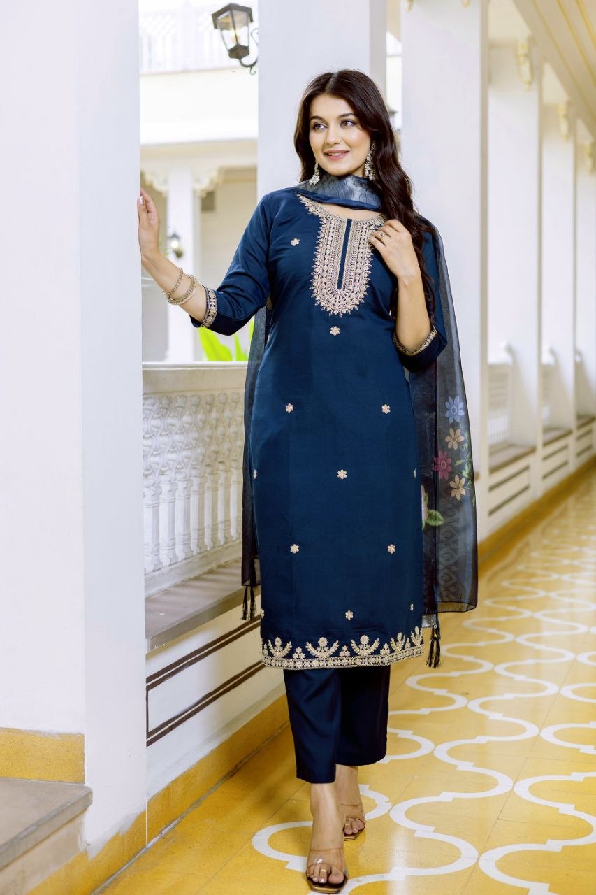 Magic Navy Blue Embroidered Kurta Set with Floral Organza Dupatta