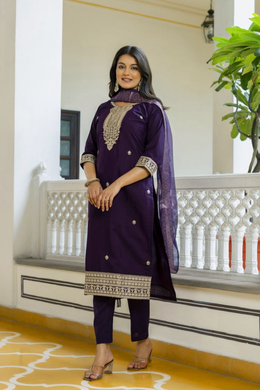 Majestic Royal Purple Embroidered Suit Set with Floral Organza Dupatta