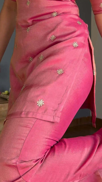 Radiant Rose Pink Kurta Set with Chic Silhouette
