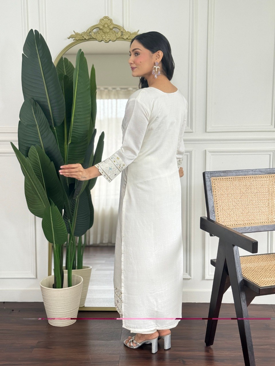 Elegant White Floral Embroidered Suit Set