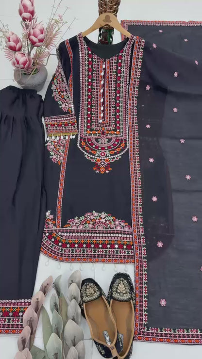 Midnight Black Floral Embroidered Heavy Mal Chanderi Suit Set with Organza Dupatta