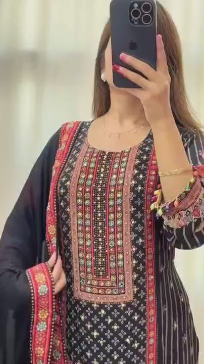 Women's Black Floral Printed Muslin Kurta Pant & Dupatta Set